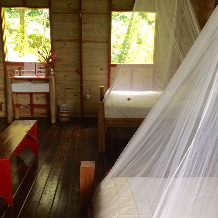 Вилла Roots Jungle Retreat Мариго Экстерьер фото